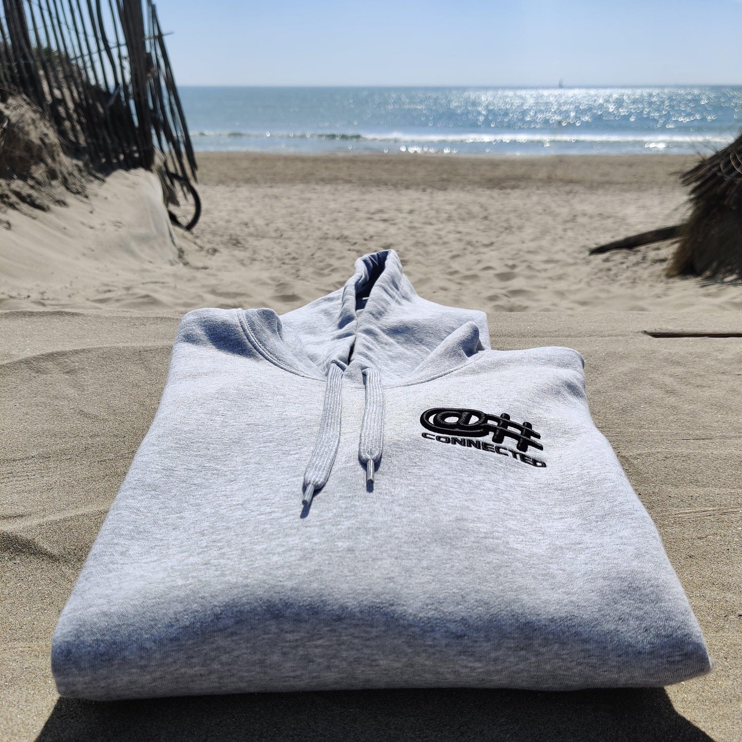 Sweat-shirt à capuche homme gris en coton bio avec broderie 3D - CONNECTED Streetwear