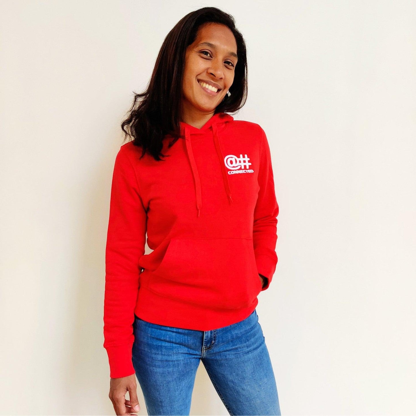 Sweat-shirt à capuche femme rouge en coton bio avec broderie 3D - CONNECTED Streetwear