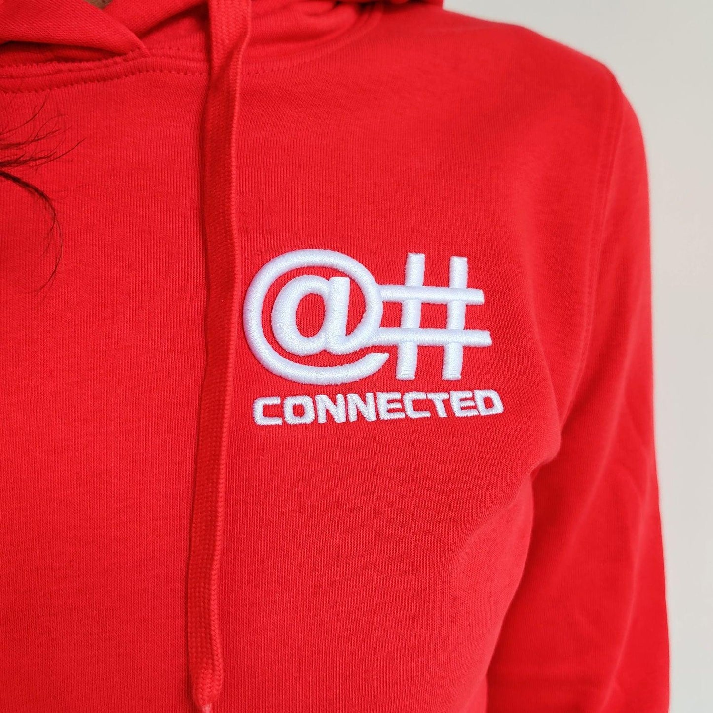 Sweat-shirt à capuche femme rouge en coton bio avec broderie 3D - CONNECTED Streetwear
